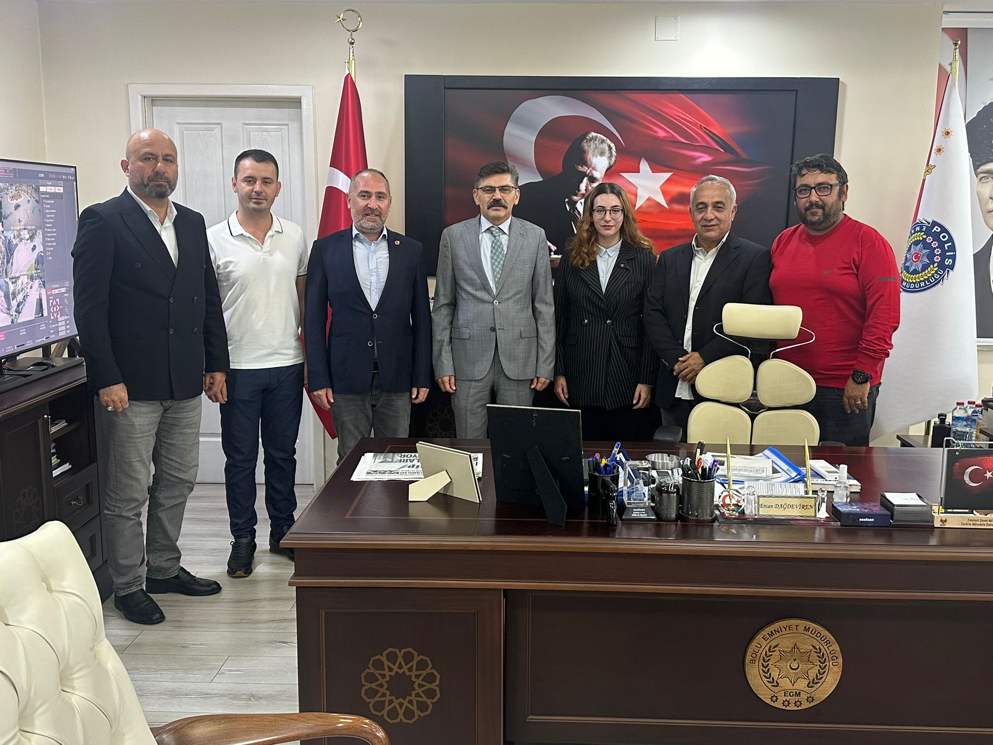 GAZETECİLER EMNİYET MÜDÜRÜ DAĞDEVİREN'İ ZİYARET ETTİ